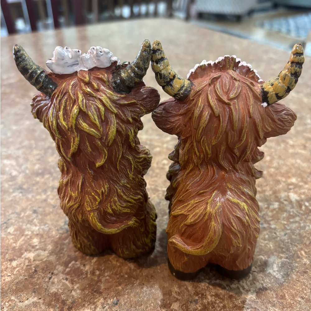Charming Brown and Pink Highland Cow Figurines - Picture 2 of 5